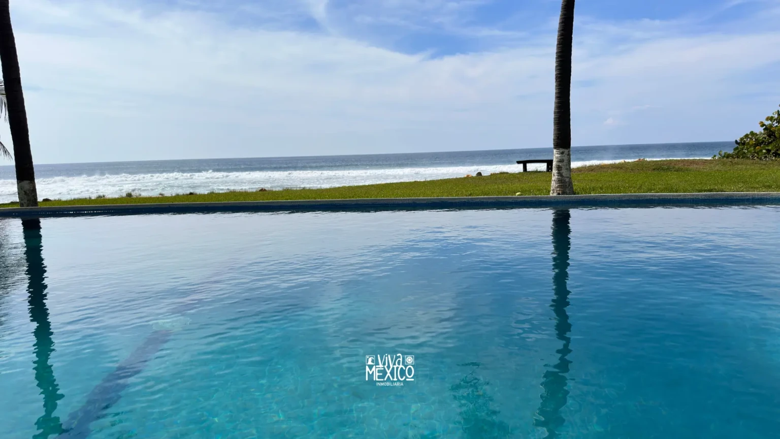 Casa Cocos in Costa Cumaná, Puerto Escondido