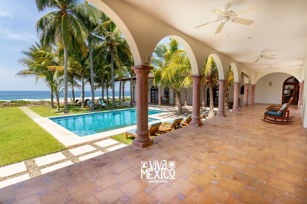 Beachfront House in Privada Delfines, Playa Delfines, Puerto Escondido, Oaxaca 10