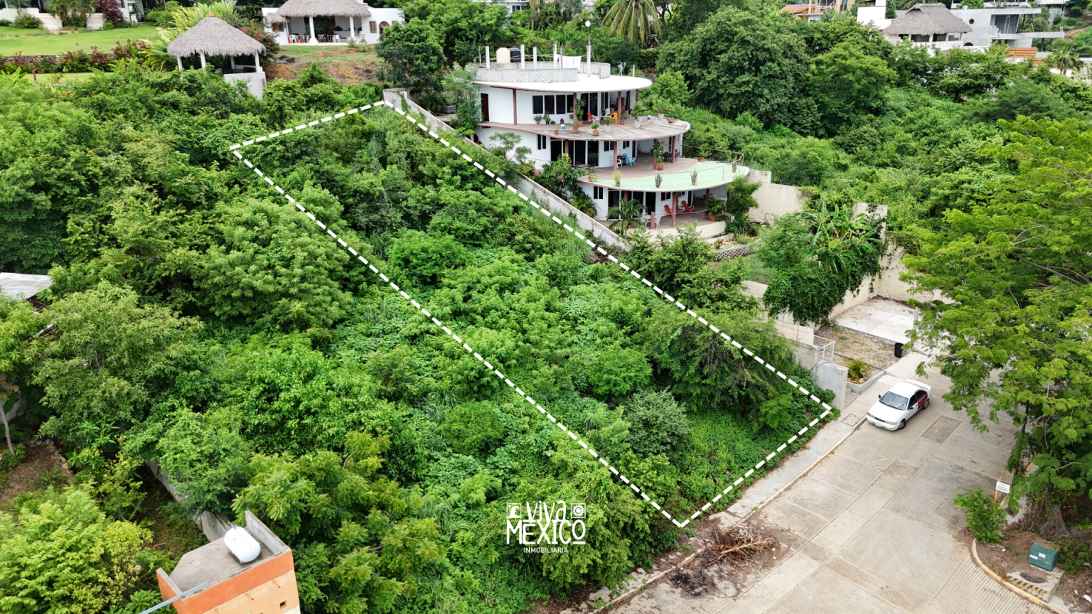 Lots in the Delfines Subdivision, Puerto Escondido 2