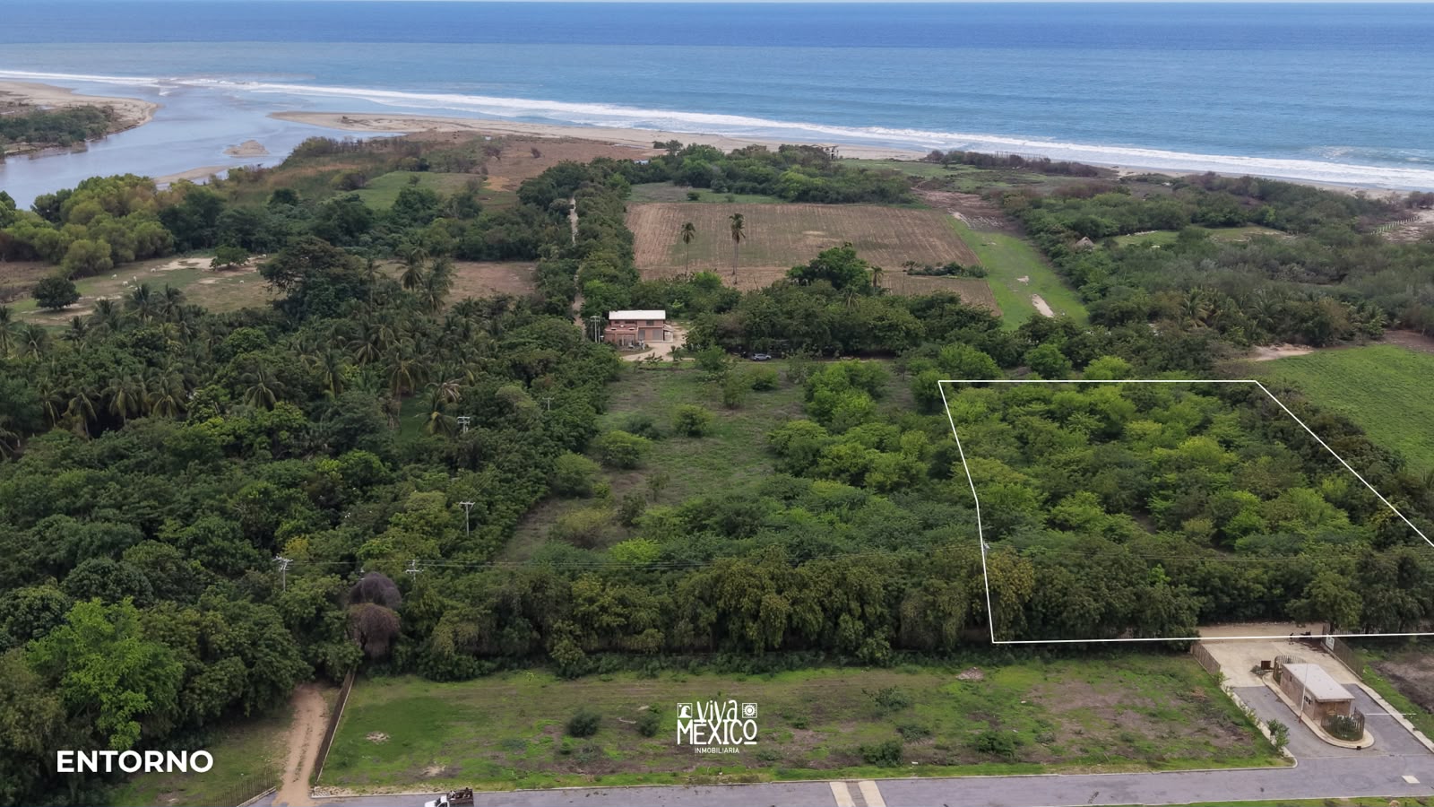 MACROLOTE EN LA BARRA DE COLOTEPEC, PUERTO ESCONDIDO, OAXACA 2