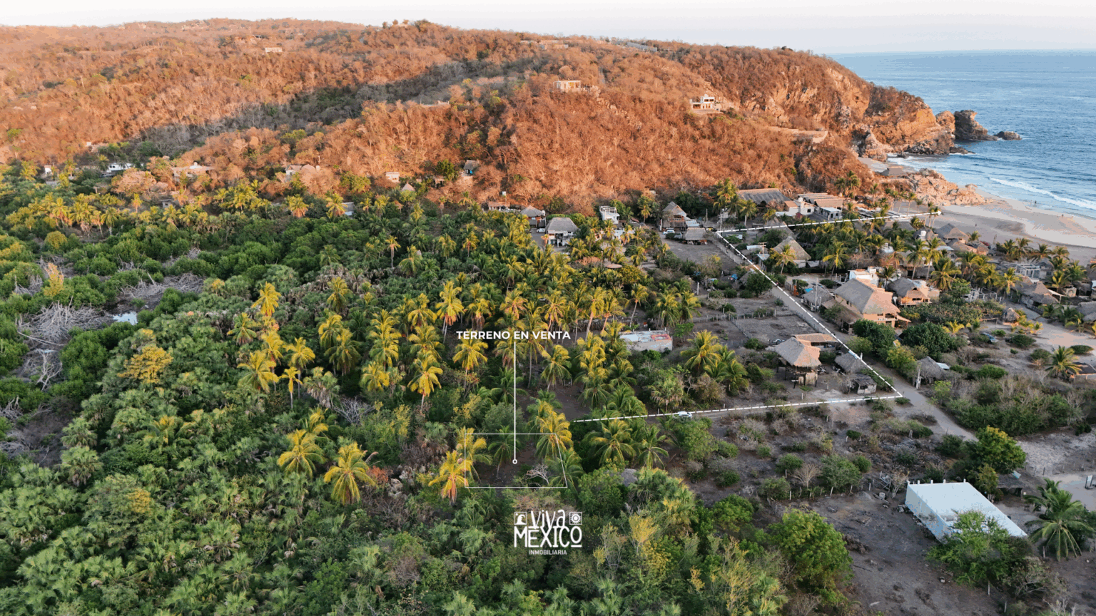 Lot in Ventanilla Beach, Tonameca