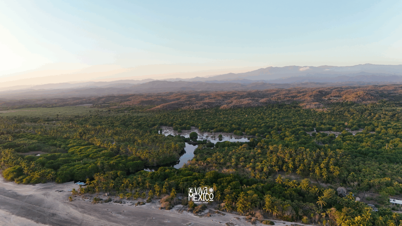 Lot in Ventanilla Beach, Tonameca