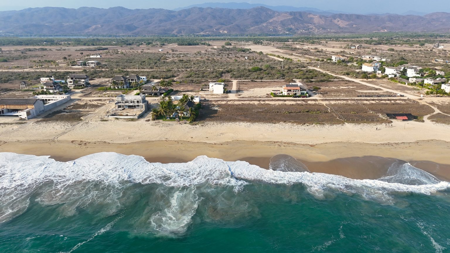 Terreno frente a Playa Palmarito, Oaxaca 4