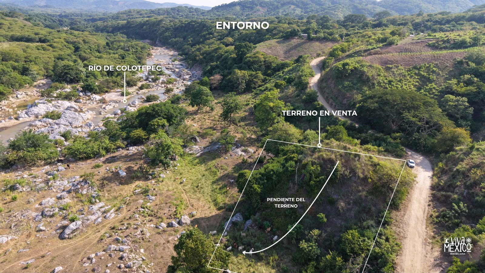 Terreno en Venta Frente al Rio del Quequestle, Santa Maria Colotepec 4
