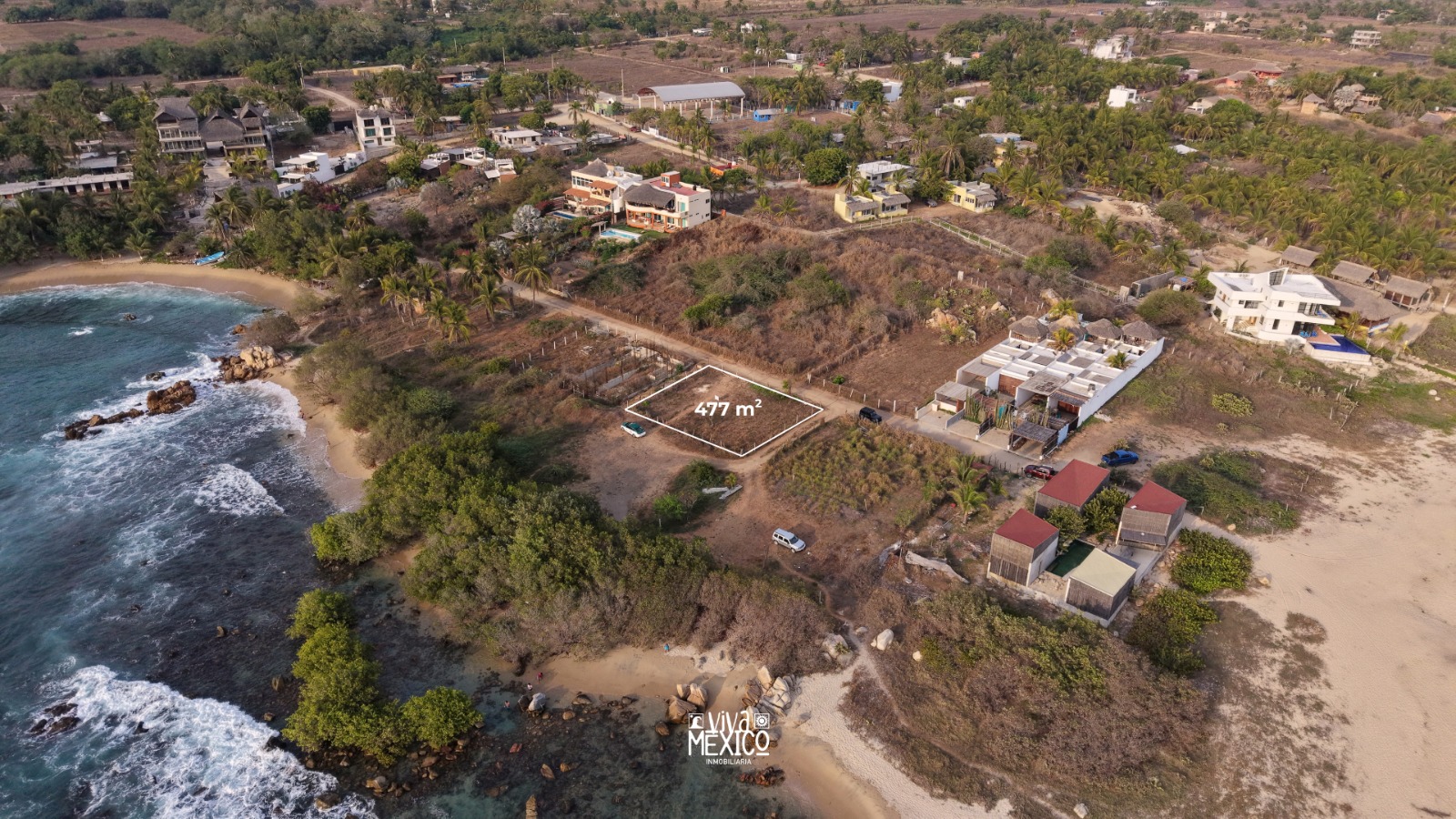 Beachfront Lot in El Puertecito Beach, Santa María Colotepec, Oaxaca 4